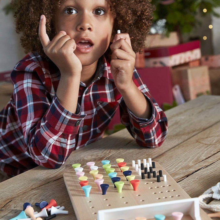 Code-Breaking Strategy Game