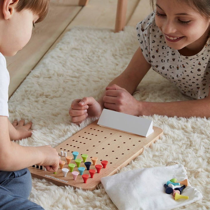 Code-Breaking Strategy Game